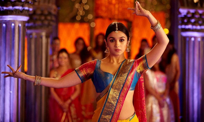 7 Day Natya Yoga Retreat in Kerala - A Combination of Classical Indian Dance and Yoga